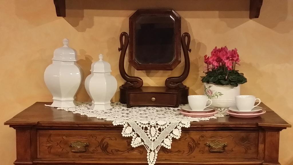Peropero' Bed & Breakfast Gattinara ภายนอก รูปภาพ